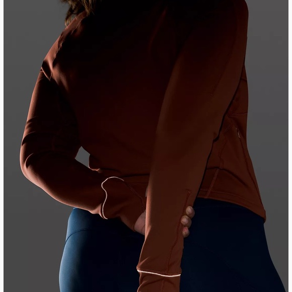 🔥LULULEMON RULU RUNNING CROPPED 1/2 ZIP JACKET🔥 - Picture 10 of 16